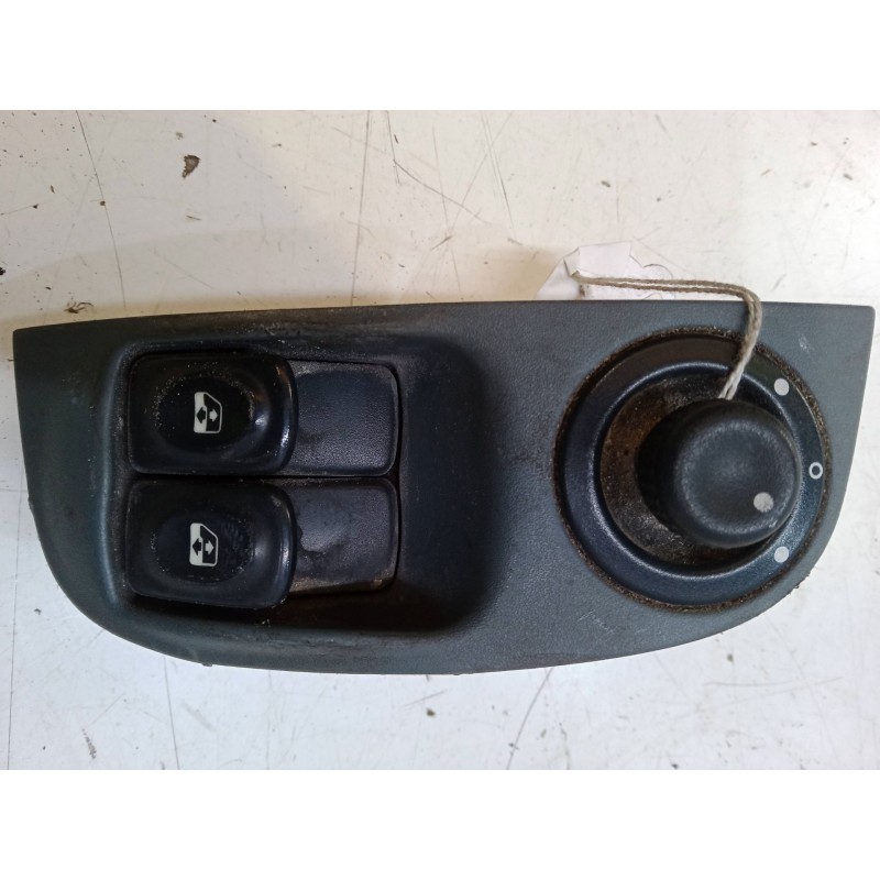 Recambio de mando elevalunas delantero izquierdo para renault megane i (ba0/1_) 1.9 d eco (ba0a, ba0u, ba0r) referencia OEM IAM 