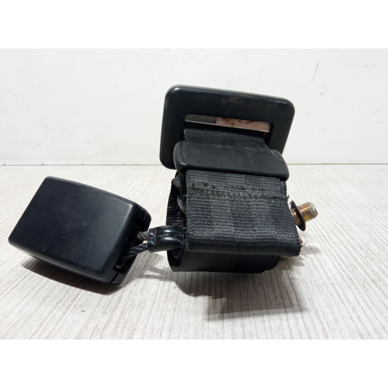 Recambio de anclaje cinturon trasero derecho para volkswagen polo iv sedán (9a4, 9a2, 9n2, 9a6) 1.4 referencia OEM IAM 6Q0857740