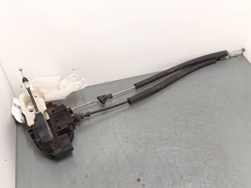 CERRADURA PUERTA DELANTERA DERECHA B13203K010 