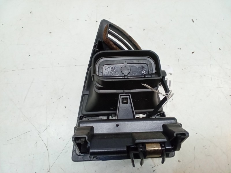 Recambio de aireador derecho para citroën c4 coupé (la_) 1.4 16v referencia OEM IAM   