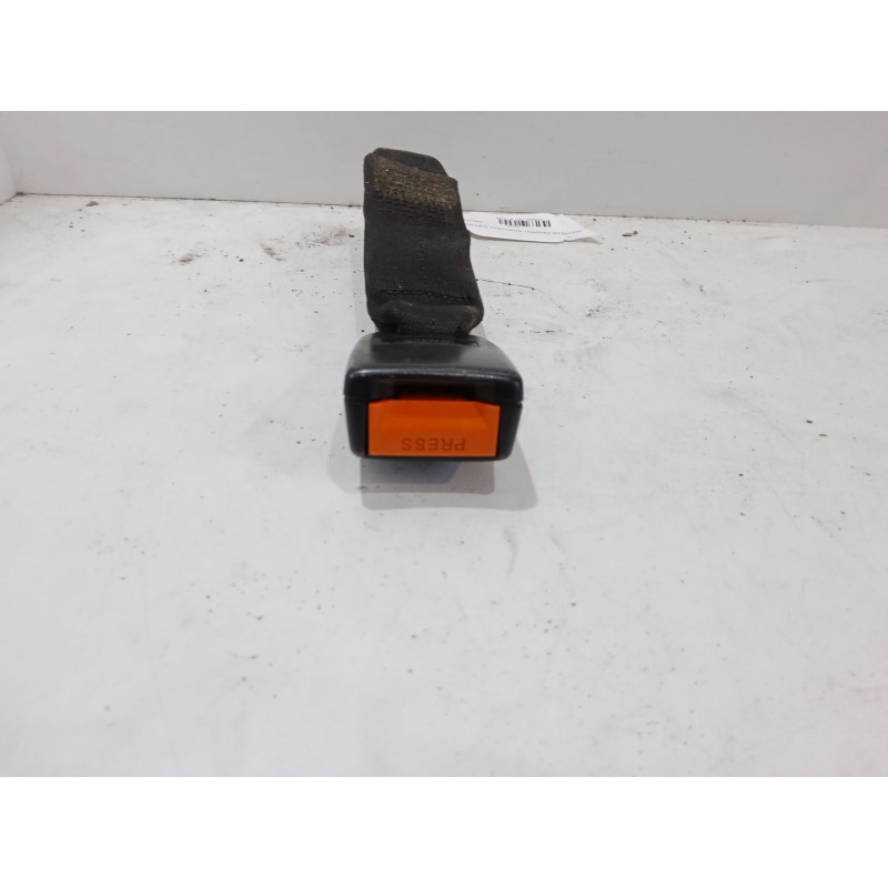 Recambio de anclaje cinturon trasero derecho para opel agila (a) (h00) 1.2 16v (f68) referencia OEM IAM   