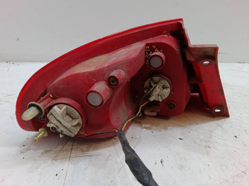 Recambio de piloto trasero derecho para daewoo lacetti hatchback (klan) 1.6 referencia OEM IAM   