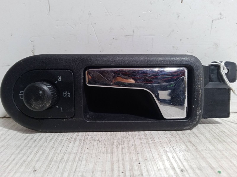 Recambio de maneta interior puerta delantera izquierda para volkswagen golf iv (1j1) 1.4 16v referencia OEM IAM 3B1837113.>PA6-G