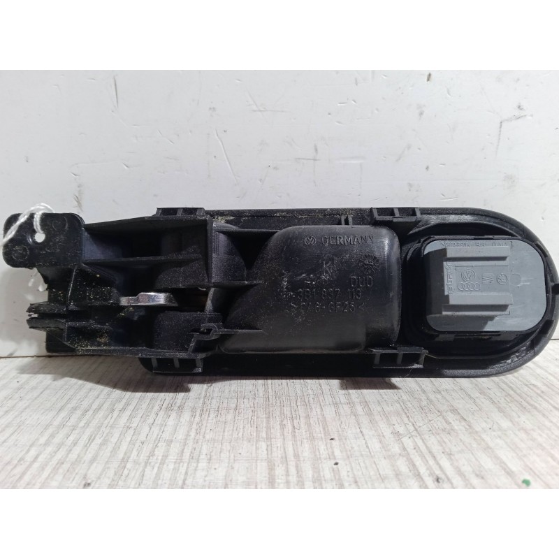 Recambio de maneta interior puerta delantera izquierda para volkswagen golf iv (1j1) 1.4 16v referencia OEM IAM 3B1837113.>PA6-G