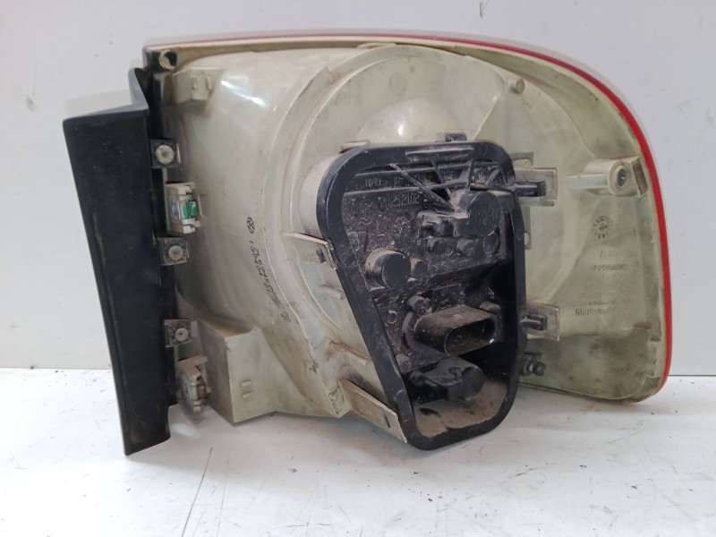 Recambio de piloto trasero izquierdo para volkswagen touareg (7la, 7l6, 7l7) 5.0 v10 tdi referencia OEM IAM   