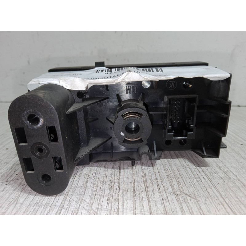 Recambio de conmutador de luces para opel meriva a monospace (x03) 1.6 16v (e75) referencia OEM IAM   