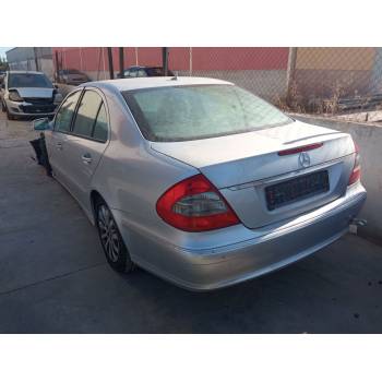 MERCEDES-BENZ E 200 CDI