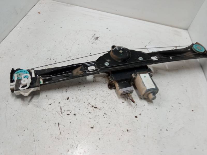 ELEVALUNAS ELECTRICO DELANTERO DERECHO 
