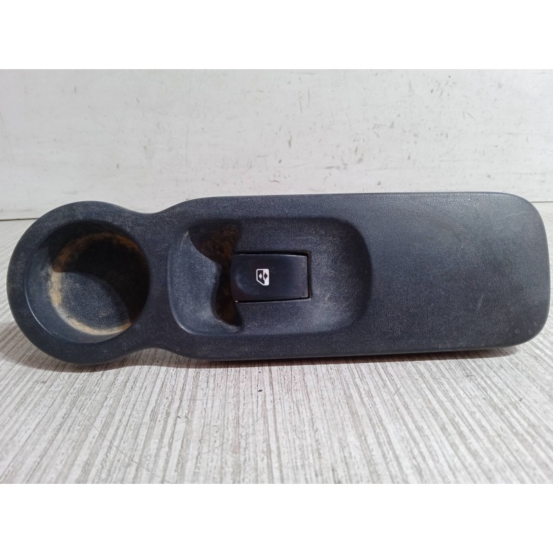 Recambio de mando elevalunas delantero derecho para renault modus / grand modus (f/jp0_) 1.4 (jp01, jp0j) referencia OEM IAM   