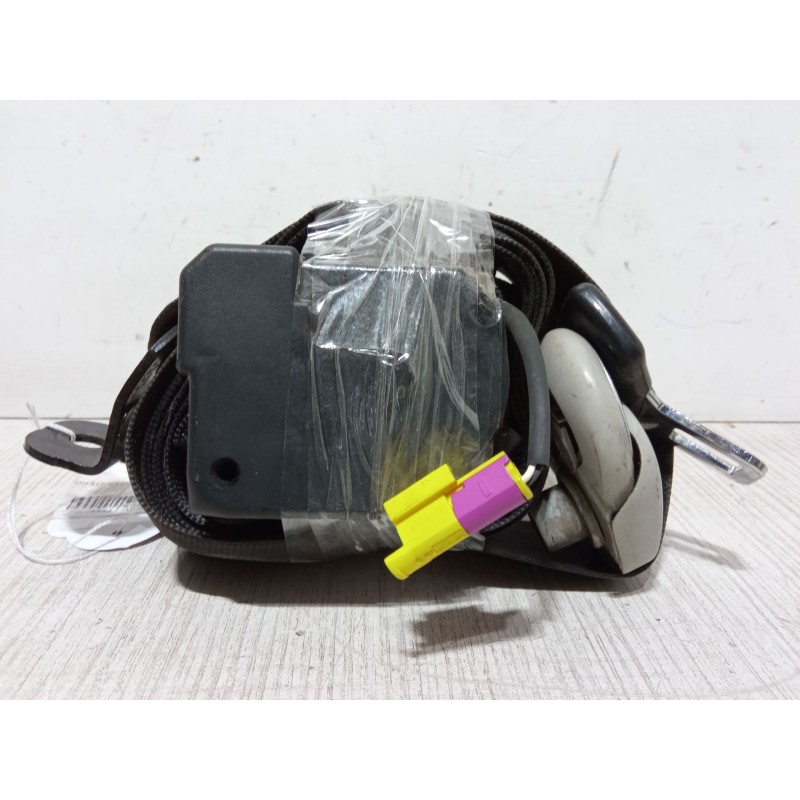Recambio de cinturon con pretensor delantero izquierdo para volkswagen golf iv (1j1) 1.4 16v referencia OEM IAM   