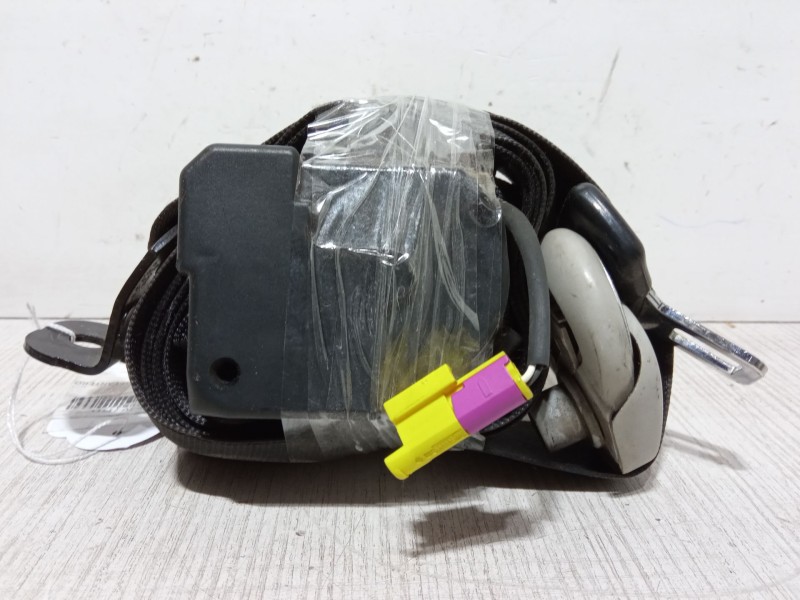 Recambio de cinturon con pretensor delantero izquierdo para volkswagen golf iv (1j1) 1.4 16v referencia OEM IAM   
