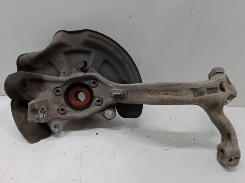 Recambio de mangueta delantera derecha para audi a6 c6 avant (4f5) 3.0 tdi quattro referencia OEM IAM   
