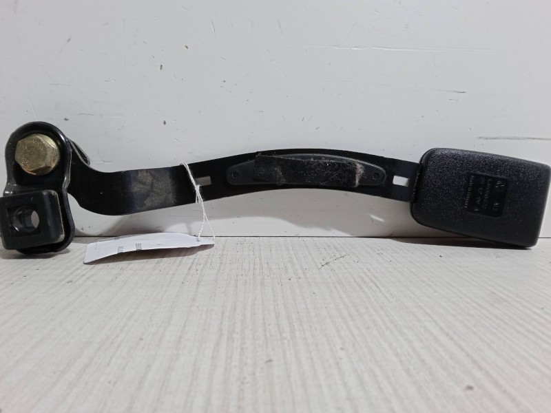 Recambio de anclaje cinturon delantero derecho para volkswagen golf iv (1j1) 1.4 16v referencia OEM IAM 1J4858472.151299A  