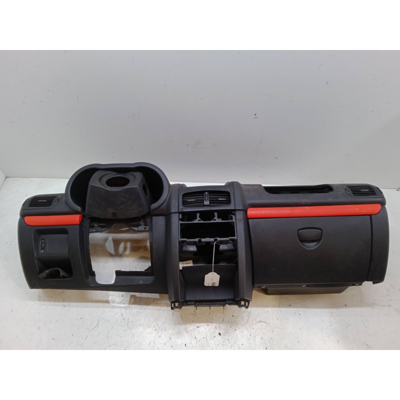 Recambio de salpicadero para renault clio ii (bb_, cb_) 1.5 dci (b/cb07) referencia OEM IAM   