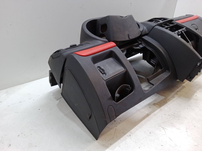 Recambio de salpicadero para renault clio ii (bb_, cb_) 1.5 dci (b/cb07) referencia OEM IAM   