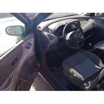 NISSAN ALMERA TINO (V10)