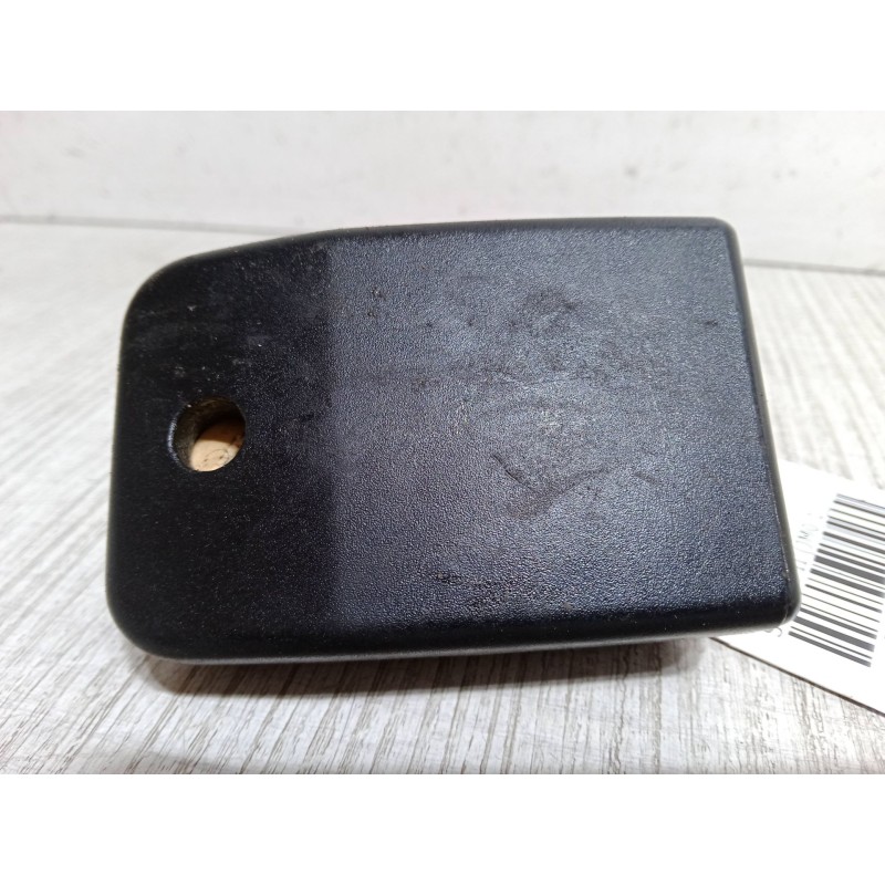 Recambio de anclaje cinturon trasero derecho para renault scénic ii (jm0/1_) 1.9 dci (jm0g, jm12, jm1g, jm2c) referencia OEM IAM