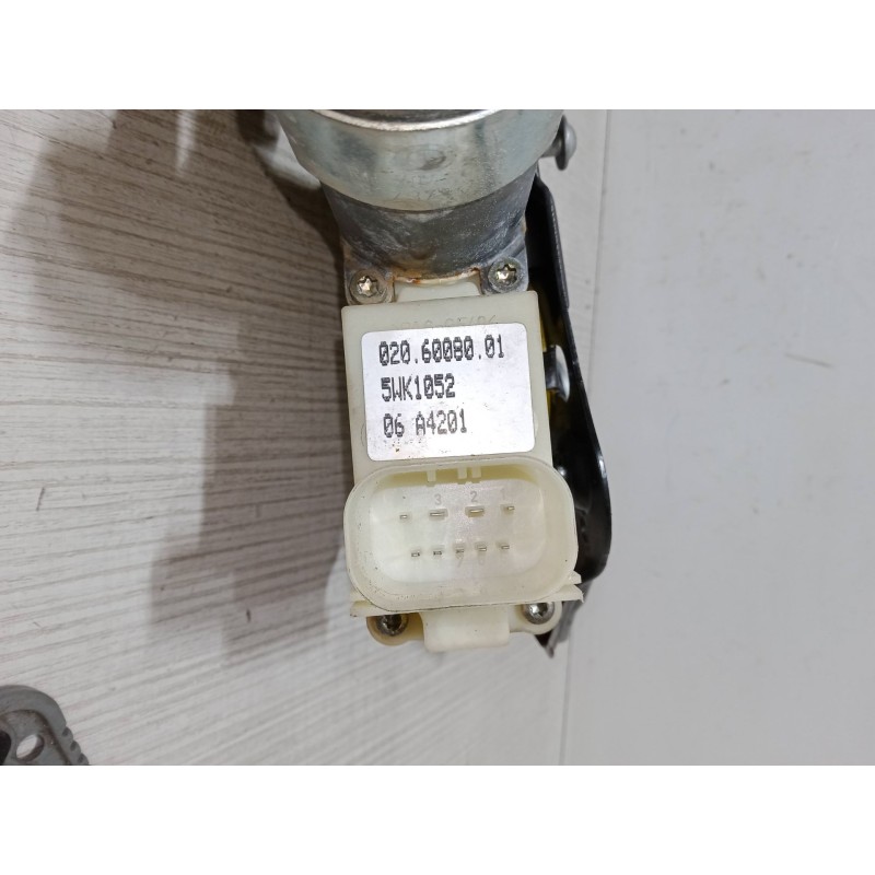 Recambio de elevalunas electrico trasero derecho para bmw 7 (e65, e66, e67) 735 i, li referencia OEM IAM 7024814E  