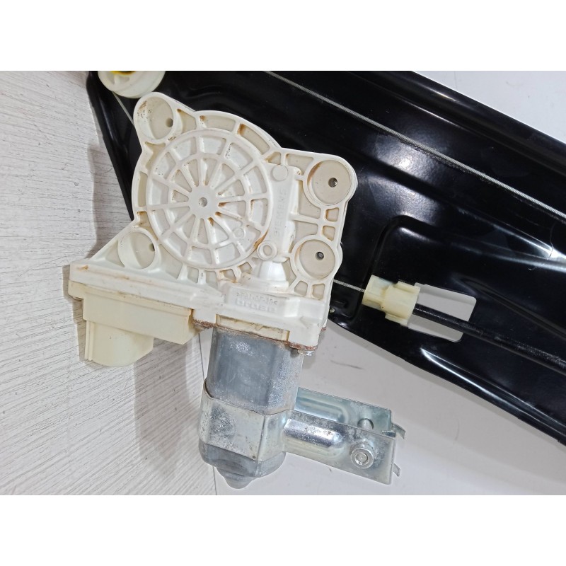 Recambio de elevalunas electrico trasero derecho para bmw 7 (e65, e66, e67) 735 i, li referencia OEM IAM 7024814E  