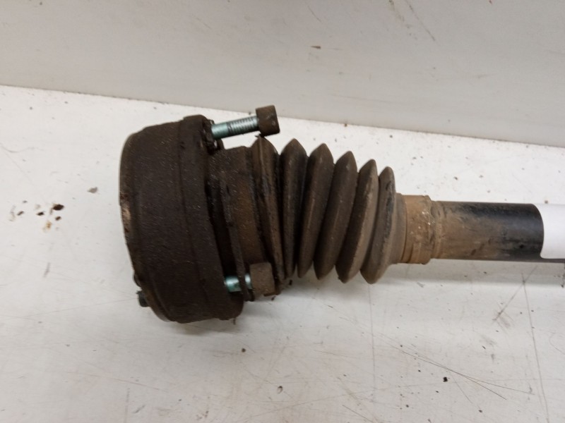 Recambio de transmision delantera izquierda para volkswagen golf iv (1j1) 1.4 16v referencia OEM IAM   