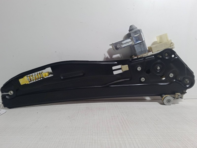 Recambio de elevalunas electrico trasero izquierdo para bmw 7 (e65, e66, e67) 735 i, li referencia OEM IAM 020.60080.01.5WK1052 