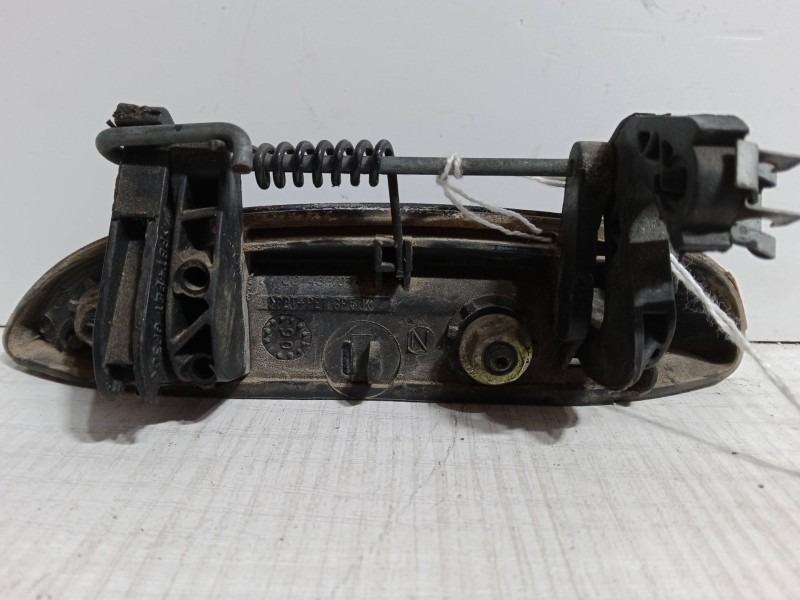 Recambio de maneta exterior puerta delantera derecha para renault clio ii (bb_, cb_) 1.5 dci (b/cb07) referencia OEM IAM   