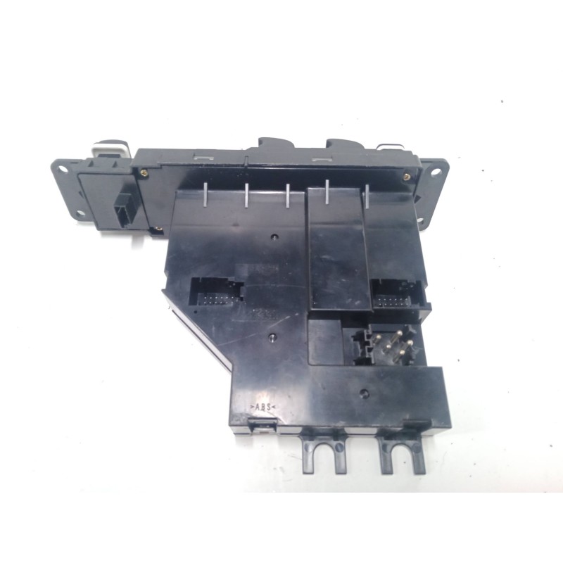 Recambio de mando elevalunas delantero izquierdo para land rover range rover i 4.3 vogue lse 4x4 referencia OEM IAM   