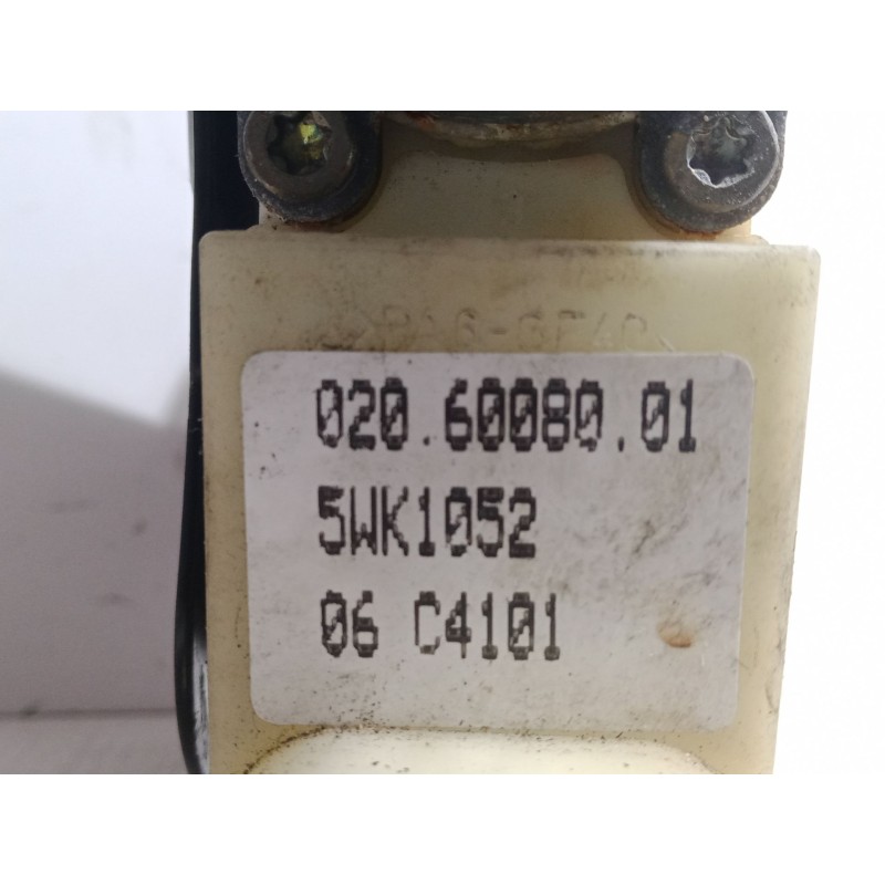 Recambio de elevalunas electrico trasero izquierdo para bmw 7 (e65, e66, e67) 735 i, li referencia OEM IAM 020.60080.01.5WK1052 