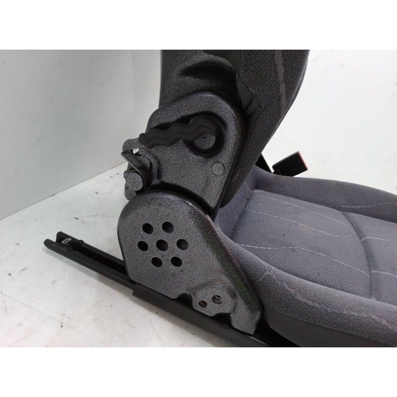Recambio de asiento delantero derecho para smart fortwo coupé (450) 0.7 (450.352, 450.332) referencia OEM IAM   