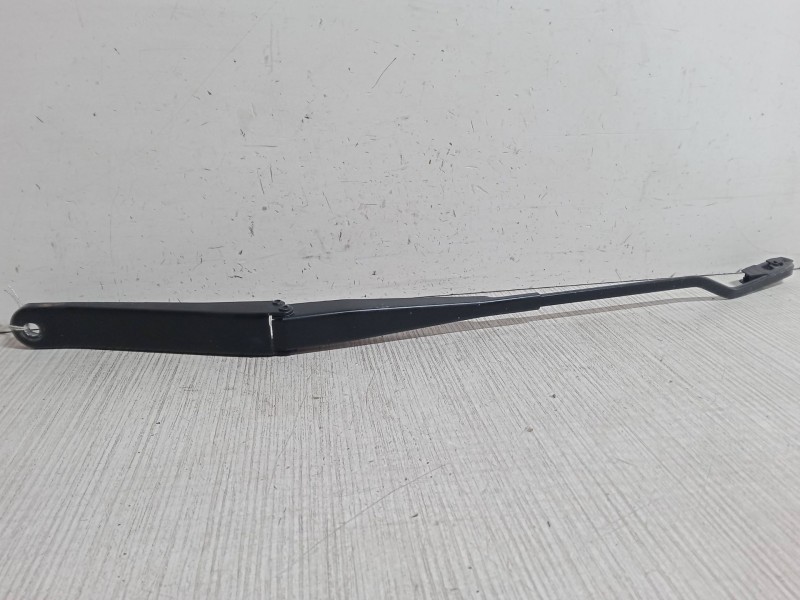 Recambio de brazo limpia delantero izquierdo para fiat stilo van (192_) 1.9 jtd (192dxe1a) referencia OEM IAM   