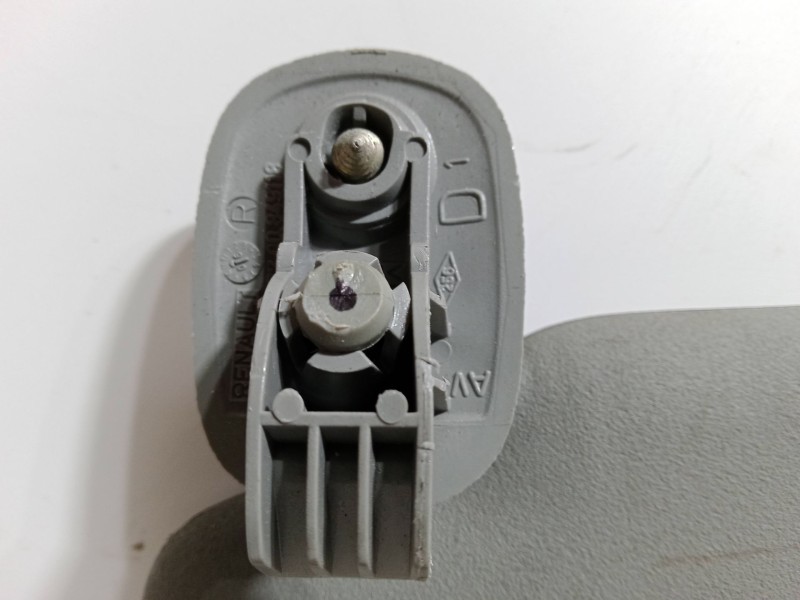 Recambio de parasol derecho para renault clio ii (bb_, cb_) 1.5 dci (b/cb07) referencia OEM IAM   