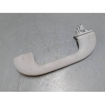 ASIDERO DELANTERO IZQUIERDO 735599351 