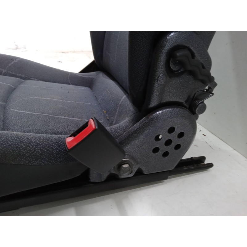 Recambio de asiento delantero derecho para smart fortwo coupé (450) 0.7 (450.352, 450.332) referencia OEM IAM   