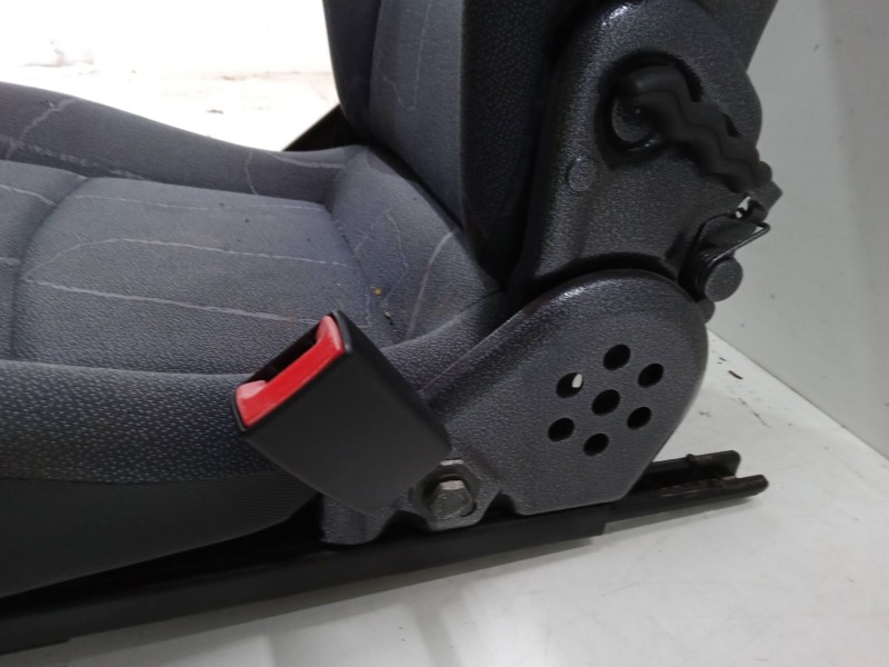 Recambio de asiento delantero derecho para smart fortwo coupé (450) 0.7 (450.352, 450.332) referencia OEM IAM   