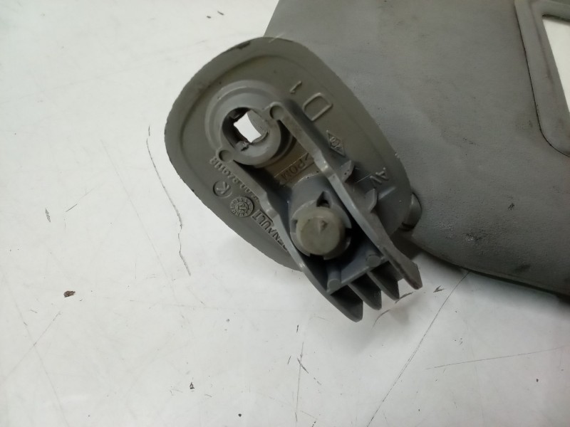 Recambio de parasol derecho para renault clio ii (bb_, cb_) 1.2 (bb0a, bb0f, bb10, bb1k, bb28, bb2d, bb2h, cb0a,... referencia O