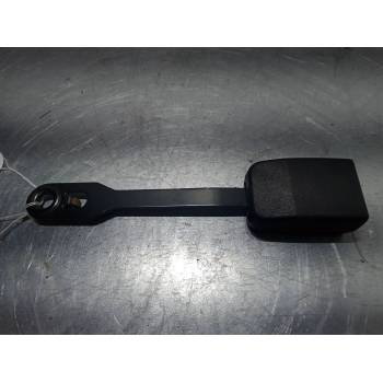 ANCLAJE CINTURON DELANTERO DERECHO 