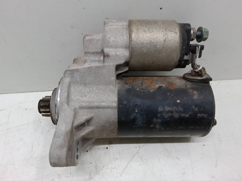 Recambio de motor arranque para volkswagen golf iv (1j1) 1.4 16v referencia OEM IAM 020911023F  