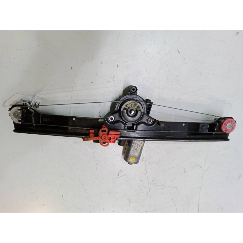 Recambio de elevalunas electrico delantero derecho para fiat grande punto (199_) 1.4 (199axb11, 199axb1a, 199bxb1a, 199axl1a) re Recambio de elevalunas electrico delantero derecho para fiat grande punto (199_) 1.4 (199axb11, 199axb1a, 199bxb1a, 199axl1a) re
