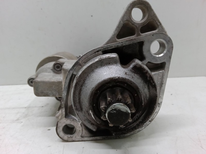 Recambio de motor arranque para volkswagen golf iv (1j1) 1.4 16v referencia OEM IAM 020911023F  