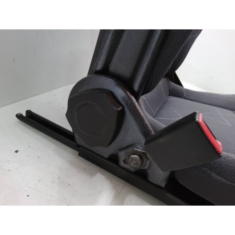 Recambio de asiento delantero izquierdo para smart fortwo coupé (450) 0.7 (450.352, 450.332) referencia OEM IAM   