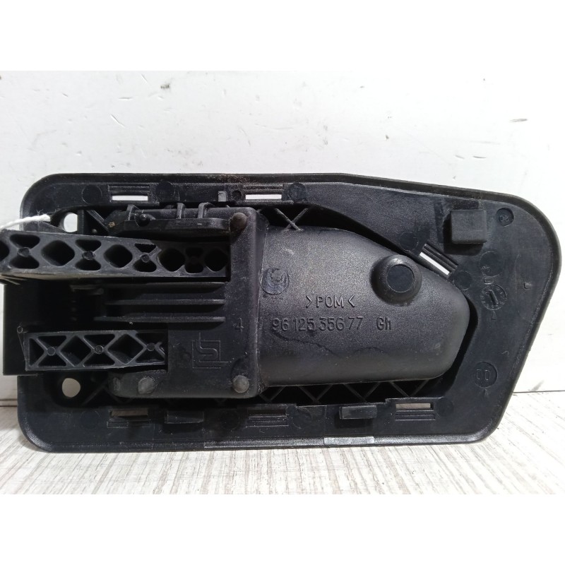 Recambio de maneta interior puerta delantera izquierda para peugeot 306 hatchback (7a, 7c, n3, n5) 1.6 referencia OEM IAM 961253 Recambio de maneta interior puerta delantera izquierda para peugeot 306 hatchback (7a, 7c, n3, n5) 1.6 referencia OEM IAM 961253