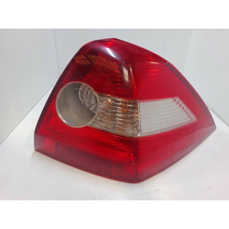 Recambio de piloto trasero derecho para renault megane ii sedán (lm0/1_) 1.9 dci (lm0g, lm1g, lm2c) referencia OEM IAM   