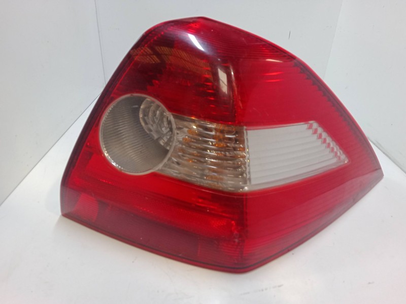 Recambio de piloto trasero derecho para renault megane ii sedán (lm0/1_) 1.9 dci (lm0g, lm1g, lm2c) referencia OEM IAM   