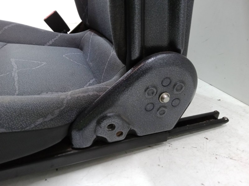 Recambio de asiento delantero izquierdo para smart fortwo coupé (450) 0.7 (450.352, 450.332) referencia OEM IAM   