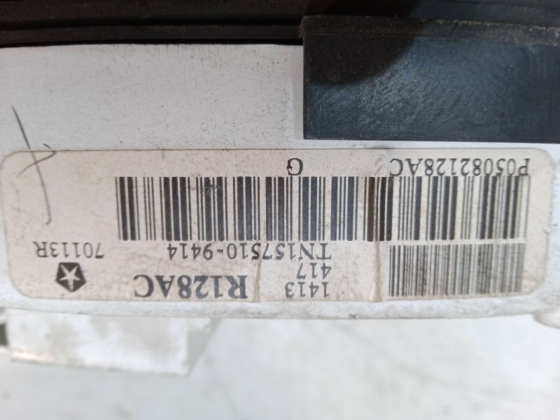 Recambio de cuadro instrumentos para chrysler voyager iv (rg, rs) 2.4 referencia OEM IAM P05082128AC TN1575109414 R128AC