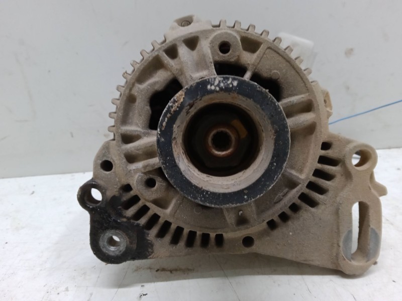 Recambio de alternador para volkswagen polo iii (6n1) 45 1.0 referencia OEM IAM 0123310020 028 903 025 G 