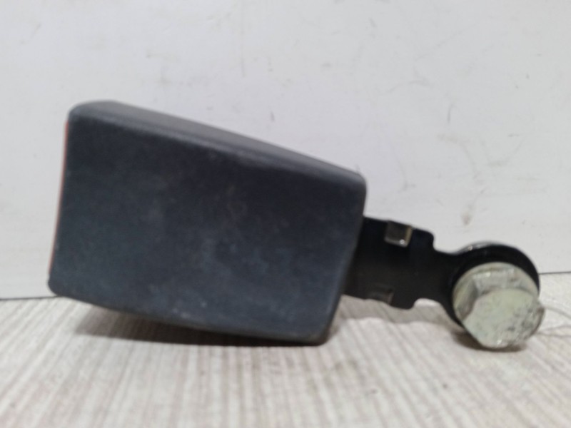 Recambio de anclaje cinturon delantero derecho para fiat panda / panda classic (169_) 1.1 (169.axa1a) referencia OEM IAM 3303282 Recambio de anclaje cinturon delantero derecho para fiat panda / panda classic (169_) 1.1 (169.axa1a) referencia OEM IAM 3303282