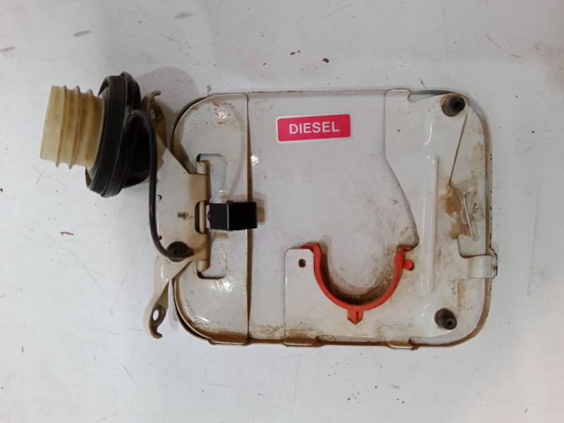 Recambio de tapa exterior combustible para nissan terrano ii (r20) 2.7 tdi 4wd referencia OEM IAM   