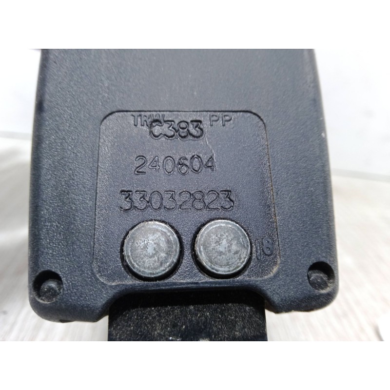 Recambio de anclaje cinturon delantero derecho para fiat panda / panda classic (169_) 1.1 (169.axa1a) referencia OEM IAM 3303282 Recambio de anclaje cinturon delantero derecho para fiat panda / panda classic (169_) 1.1 (169.axa1a) referencia OEM IAM 3303282