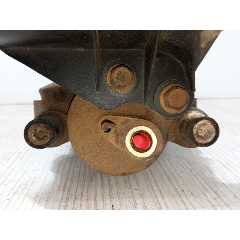 Recambio de pinza freno delantera derecha para volkswagen polo iii (6n1) 45 1.0 referencia OEM IAM 1H0615194B  